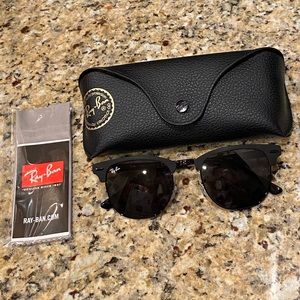 Ray-Ban Clubmaster Sunglasses